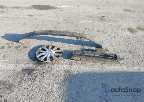 2017 Nissan Rogue S/Sv z USA, uszkodzony, nr VIN KNMAT2MV8HP510595